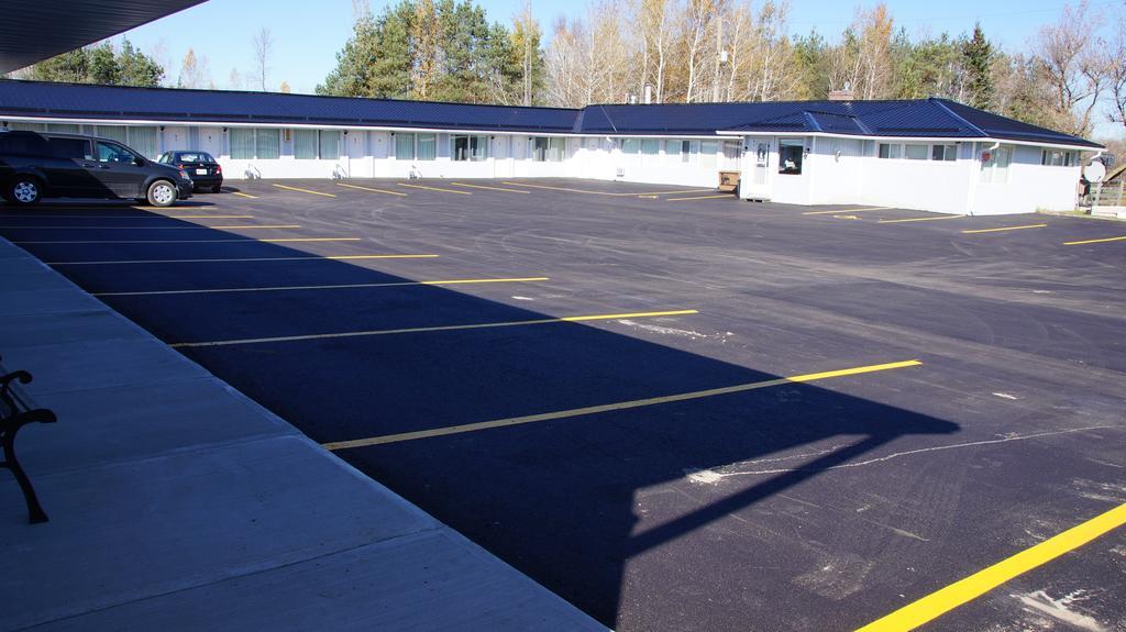 Robyn'S Motel Peterborough Δωμάτιο φωτογραφία