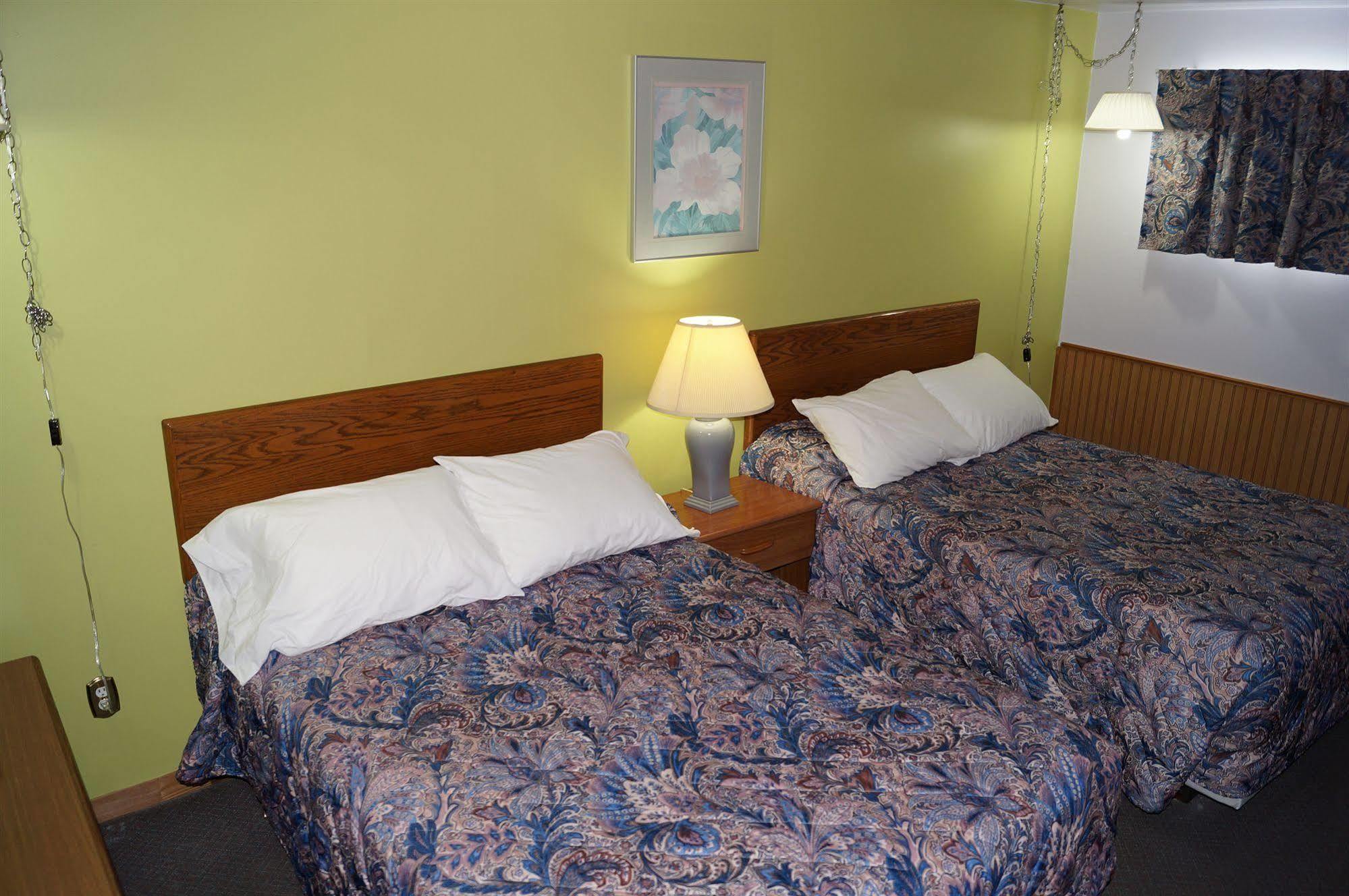 Robyn'S Motel Peterborough Εξωτερικό φωτογραφία